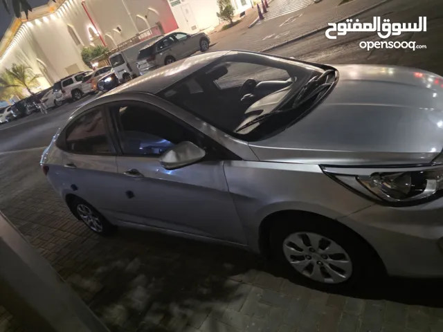 سيارة اكسنت سنة الصنع 2016 البيع لدواعى السفر فقط