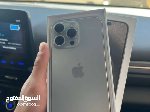 آيفون 15برو ماكس  الجهاز نظيف بحق الله اقل من ثمن اشهر لا يوجد اي خداش بطاريه 100 للبيع