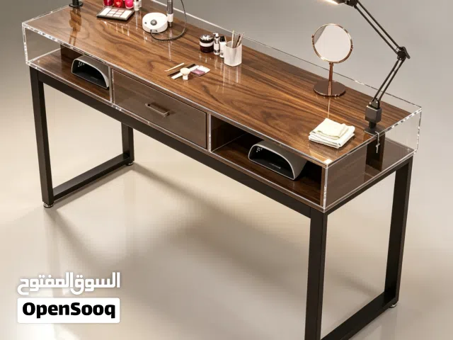 طاولة متعددة الطبقات بتصميم كلاسيكي فاخر