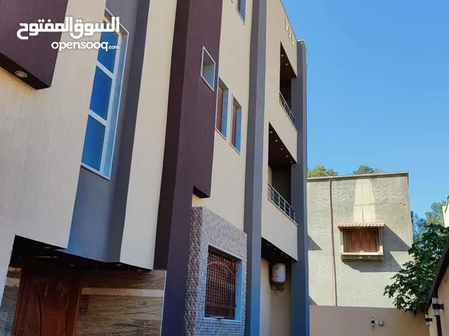 750 m2 More than 6 bedrooms Villa for Sale in Tripoli Tajura