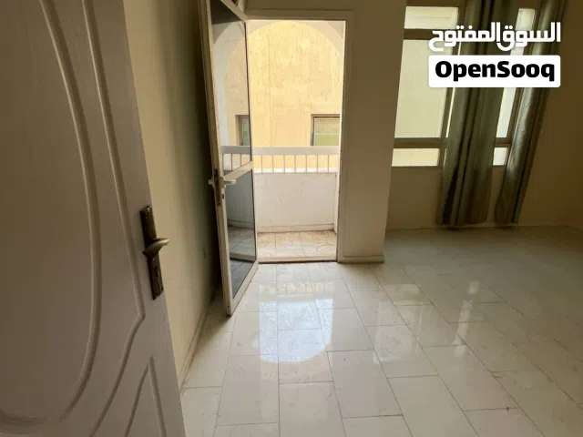 لقطة بجد ومش هتتكرر   للإيجار شقة غرفتين وصالة بموقع مميز جدًا في النباعة   مساحة ممتازة ومريحة