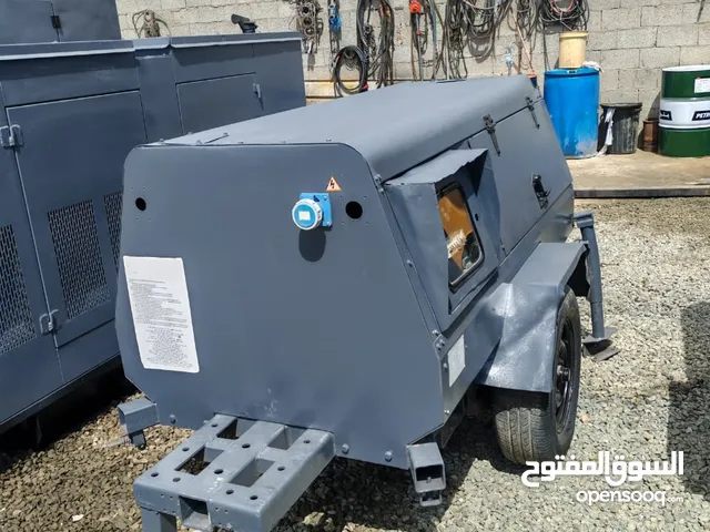 10KW MOVABLE SOUNDPROOF KUBOTA DIESEL JAPANESE GENERATOR.