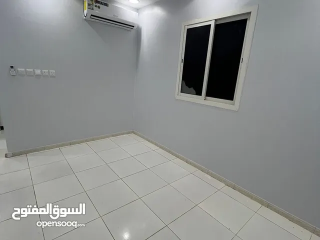 170 m2 1 Bedroom Apartments for Rent in Al Riyadh Hittin