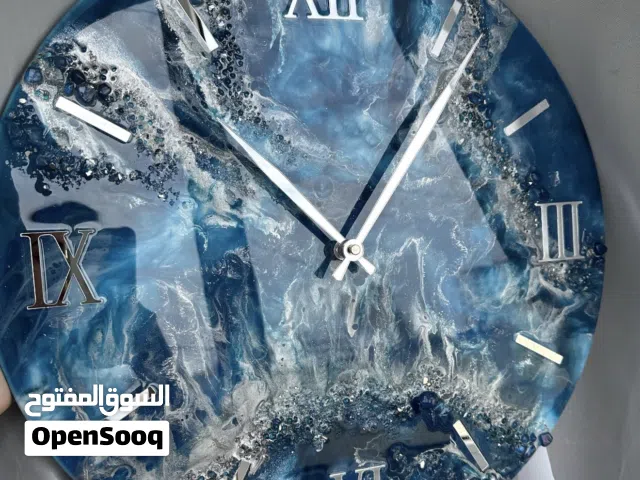 تحف فنيه ساعات فخمه بجميع الالوان