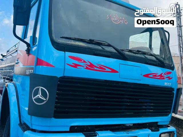 شاحنة خزان مرسيدس بنز مستعملة موديل 1975 بجودة عالية