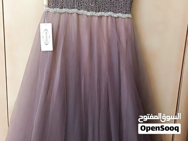 فستان سهرة فاخر جديد غير ملبوس ولا لبسة