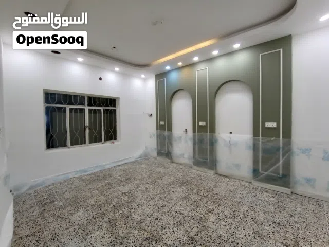 مشتمل ارضي معزول 300 متر للشركات و المكاتب و الصالونات للايجار في الجزائر موقع تجاري مميز