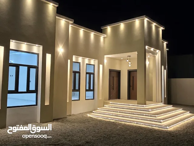 223 m2 4 Bedrooms Townhouse for Sale in Al Batinah Suwaiq