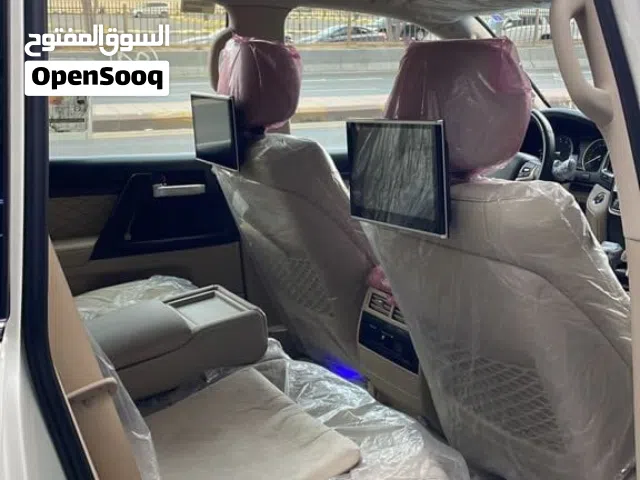 تويتا لاندكروزر