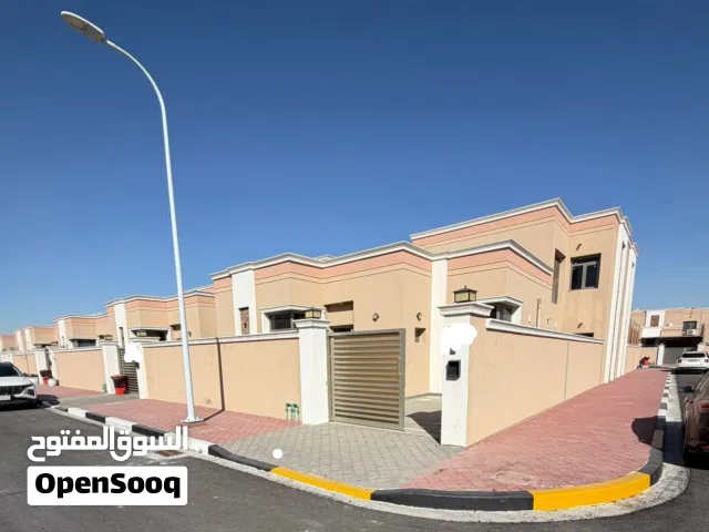 360 m2 5 Bedrooms Villa for Sale in Basra hai al-narjis