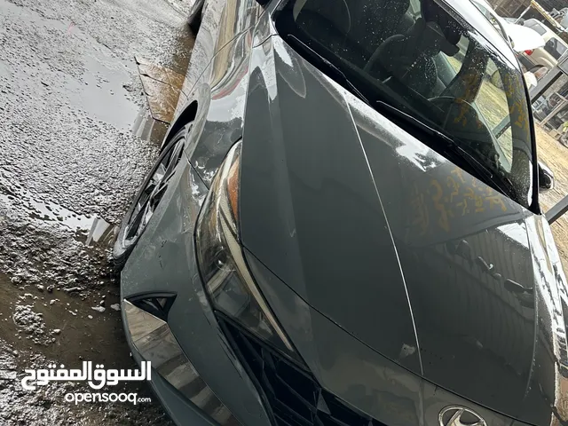 Used Hyundai Elantra in Baghdad