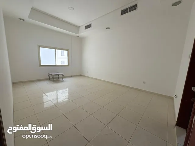 Apartment for rent in Janabiyah at an excellent price