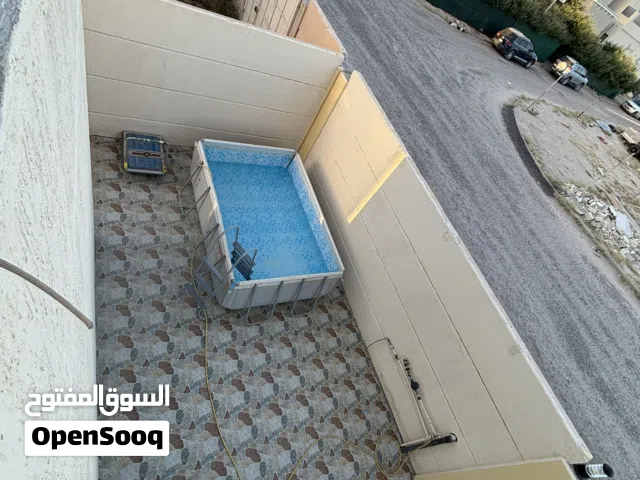 مسبح أطفال