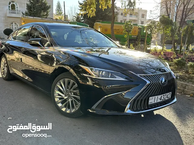 Lexus ES 2019 in Amman