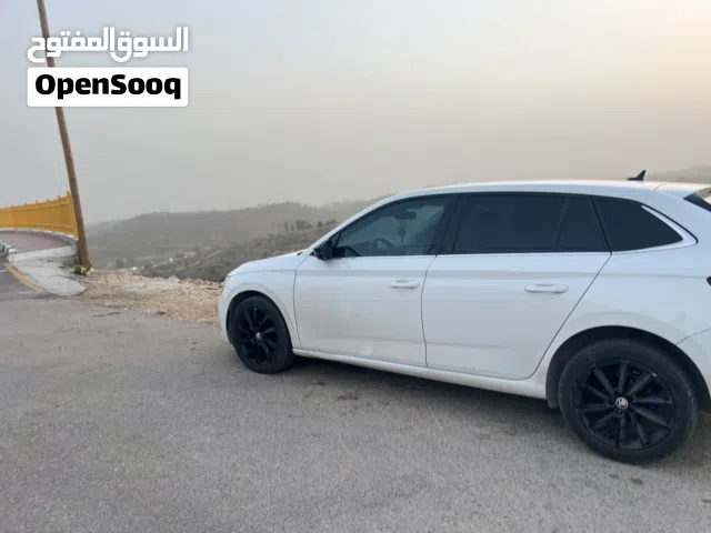2021 سكودا سكالا Standard