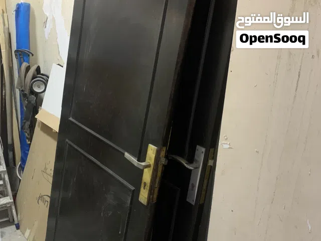 أبواب خشب  مستعملة