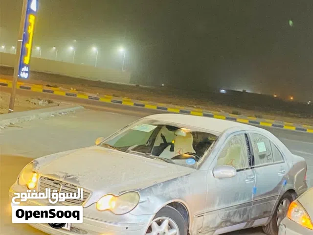 مرسيدس كاكويه W271