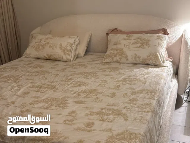سرير ممتاز للبيع بسعر رخيص