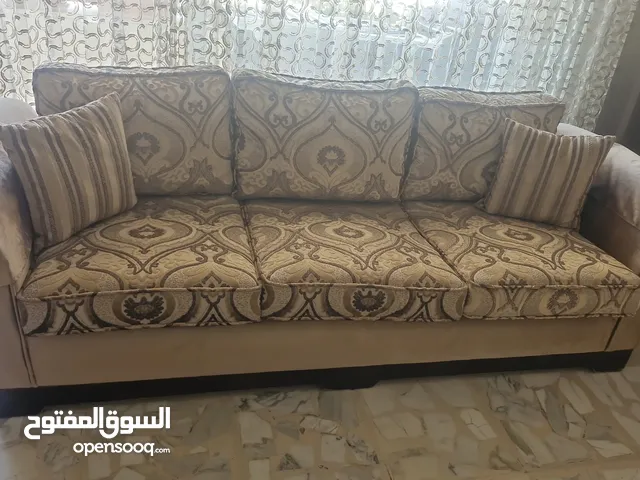 صالون كلاسيك 7 مقاعد استعمال بسيط +غرفة شباب للبيع