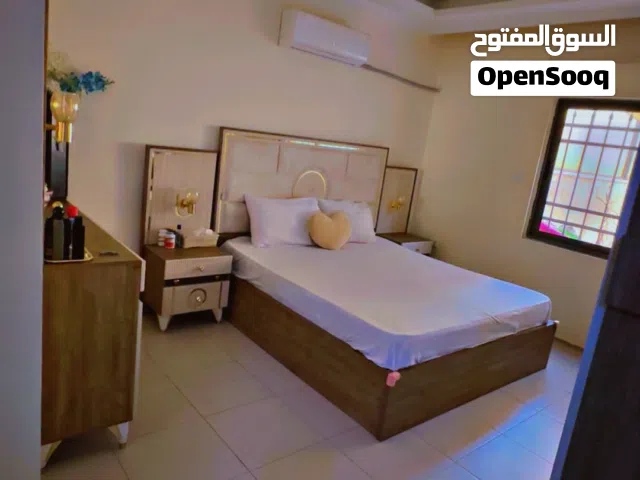 غرفة نوم شبه جديدة ب سعر مميز