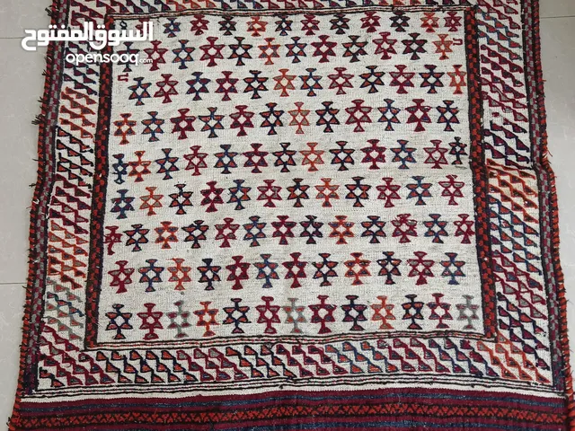سفره يدويه انتيك ، بحالة ممتازة جداً