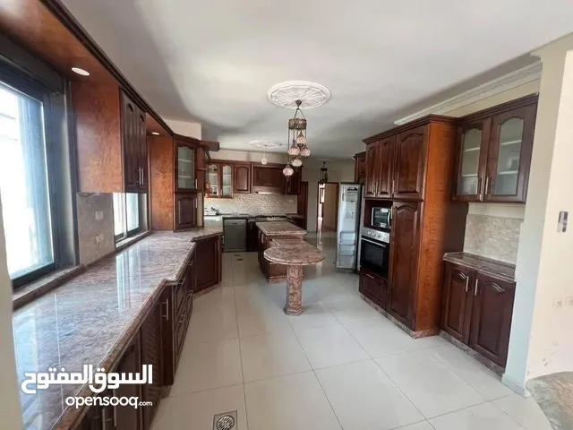 180 m2 3 Bedrooms Apartments for Rent in Ramallah and Al-Bireh Al Tira