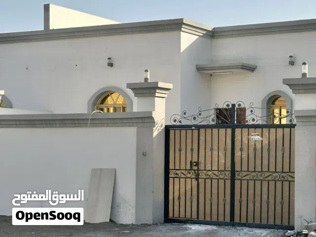 شقة أرضية مستقلة بمدخل خاص في صُحار