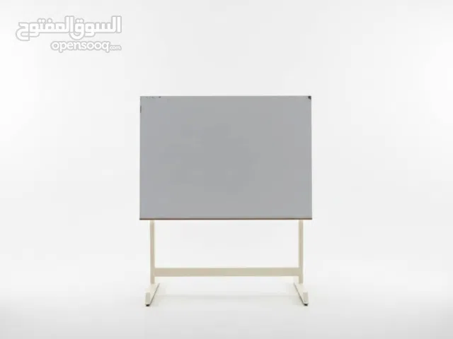 للبيع: طاولة رسم هندسي مع كرسي