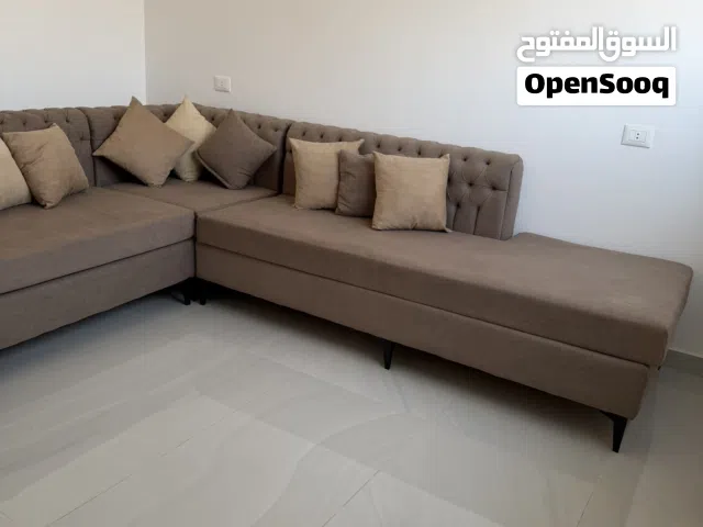 جلسة معيشة حرف L