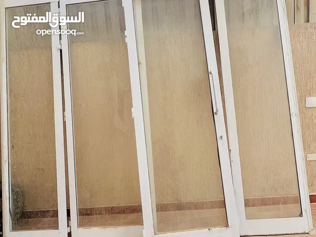 باب وجيها ألمونيوم استعمال جدا بسيط