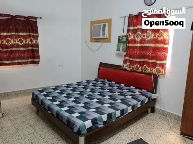 Rooms and Bed space for rent