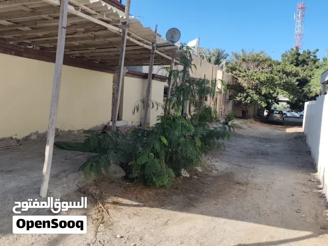 متاح سرير في غرفه للايجار السكن مشترك أنا اسكن وحدي واللي بيجي يشرفني يسكن معايا السكن شاملة كهرباء