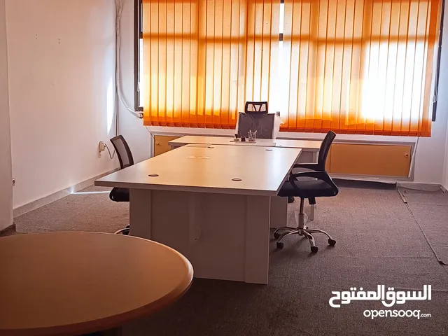 مكتب خدمي مفروش للايجار