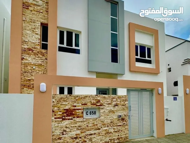 300 m2 5 Bedrooms Villa for Rent in Muscat Al Maabilah