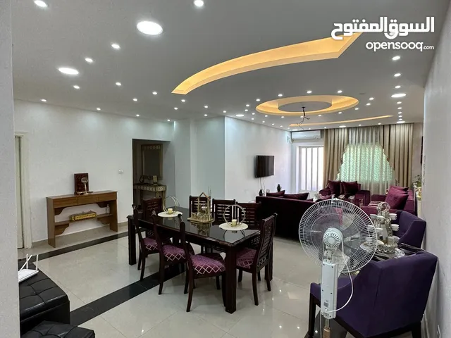 204m2 4 Bedrooms Apartments for Sale in Amman Tabarboor