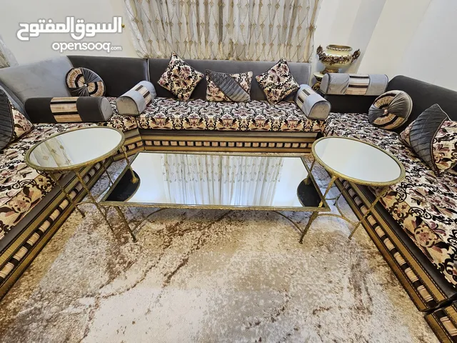 3 طاولات على شكل مرآة