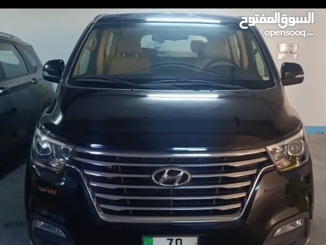 باص سياحي 7 ركاب تأجير وتوصيل مطار ومعابر