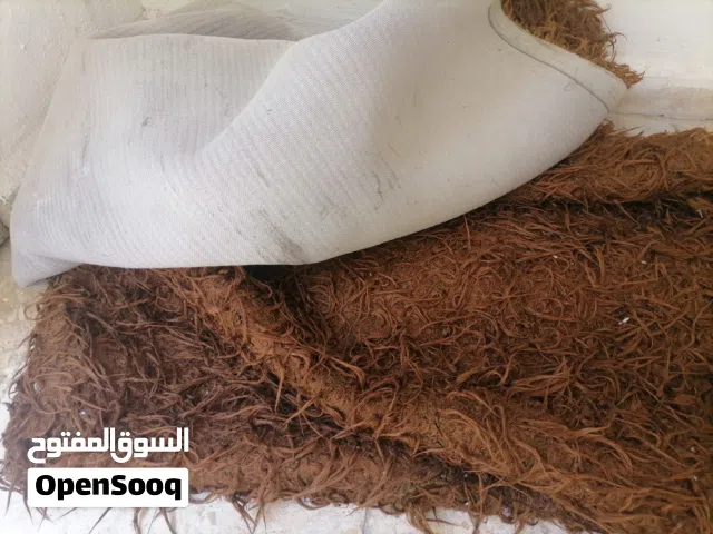 سجادة شاغي لون بني بحالة جيدة 2*3