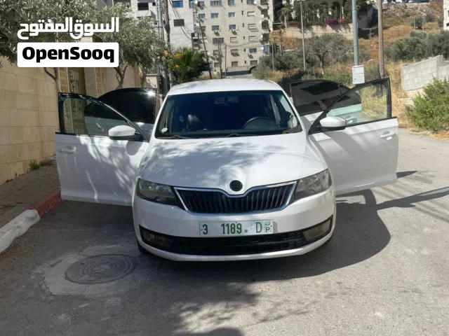 2015 سكودا رابيد Style