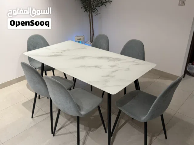 DINING SET USED FOR 1 year