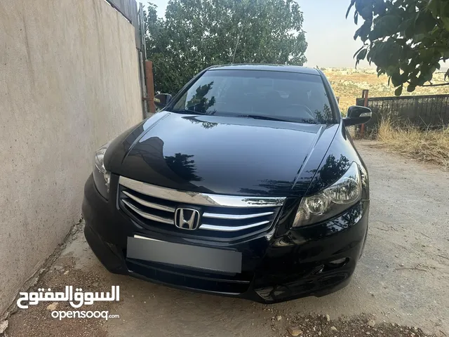 هوندا اكورد 2012 بنزين فل كامل فتحة وجلد