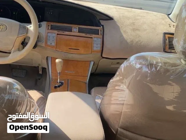 Used Toyota Avalon in Buraimi