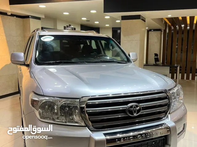 Used Toyota Land Cruiser in Amman