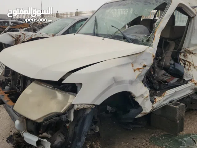 ميتسوبيشي باجيرو 2013 للبيع سكراب