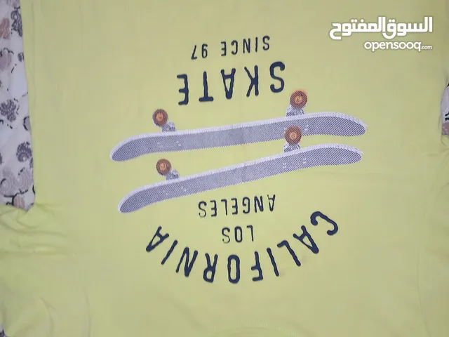 تشكيلة كبيره ومميزة من التيشيرتات الجميلة.