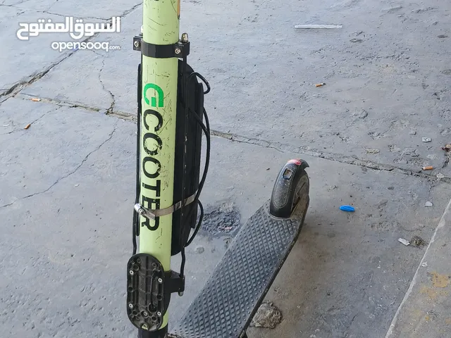 سكوتر كهربائي للبيع او تبديل ب فور او اكس بكس سيرس s