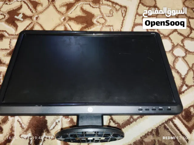 17" HP monitors for sale  in Al Sharqiya