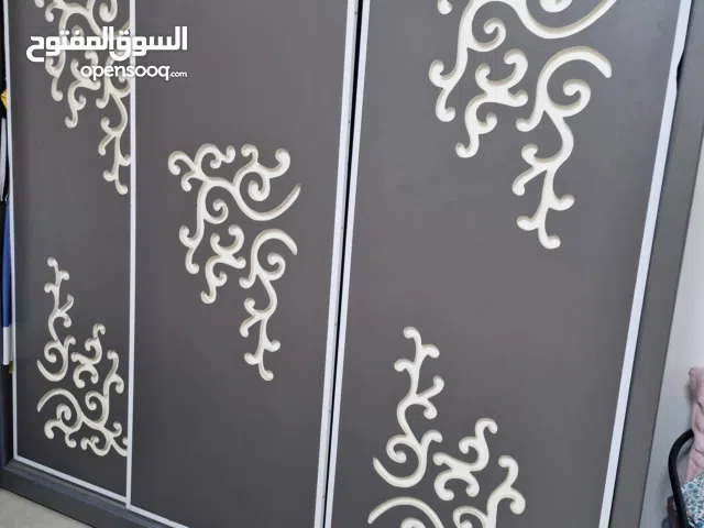 غرفة نوم مستخدمه