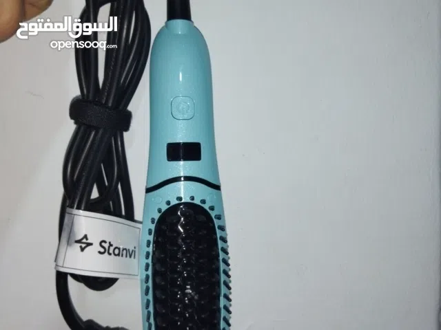 فرشاه لفرد وتنعيم الشعر صغيره وخفيفة الوزن