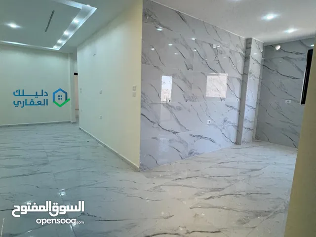 135 m2 3 Bedrooms Apartments for Sale in Zarqa Jabal Al Mugheir
